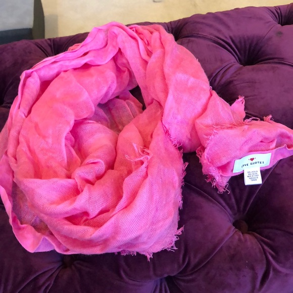 Love Quotes Accessories - NEW! Pink Love Quotes Eyelash Scarf